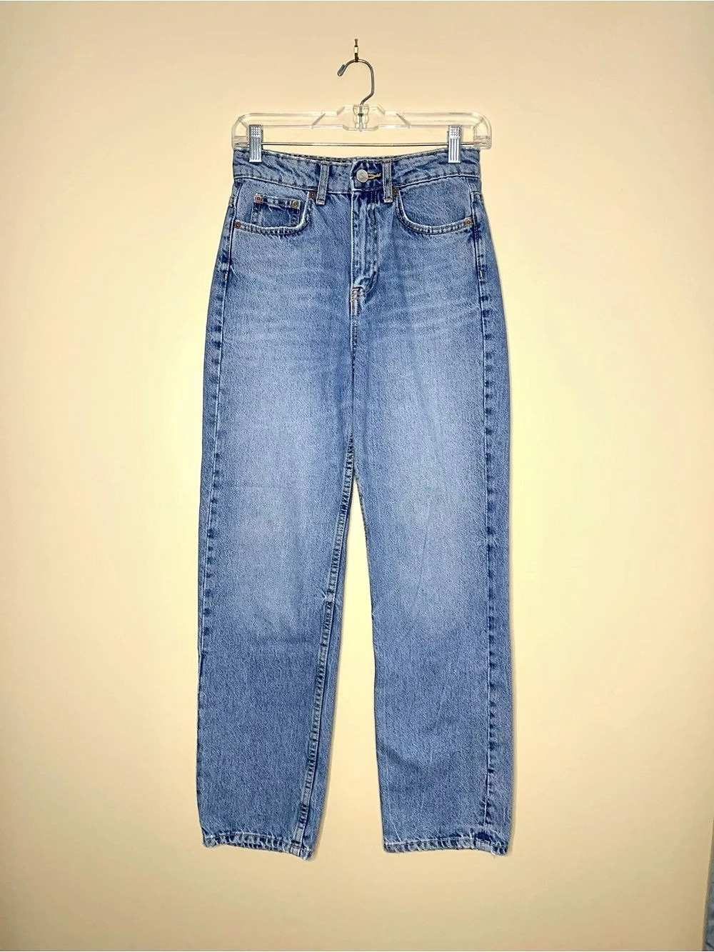 Zara High rise Straight Leg Jeans in Blue Size 2